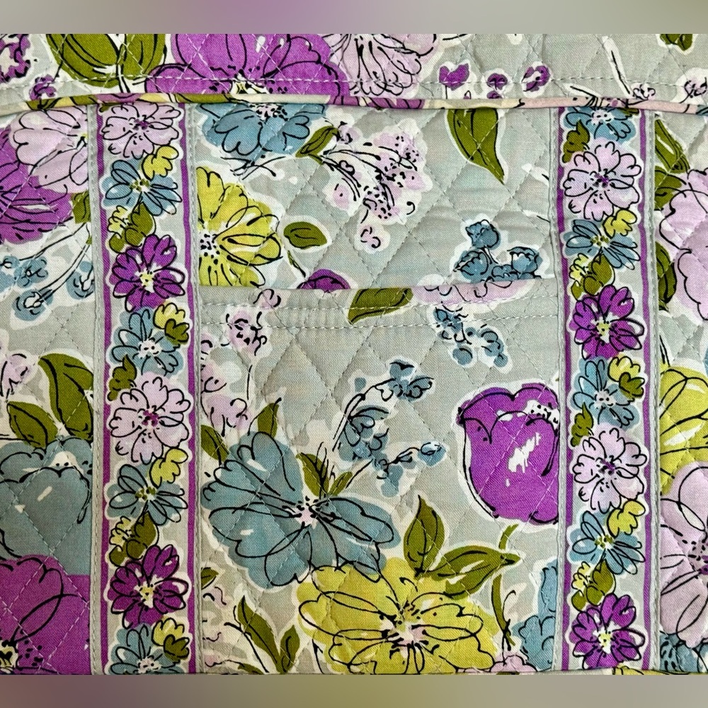 Vera Bradley Watercolor Floral purse with matching pouch - Picture 4 of 10